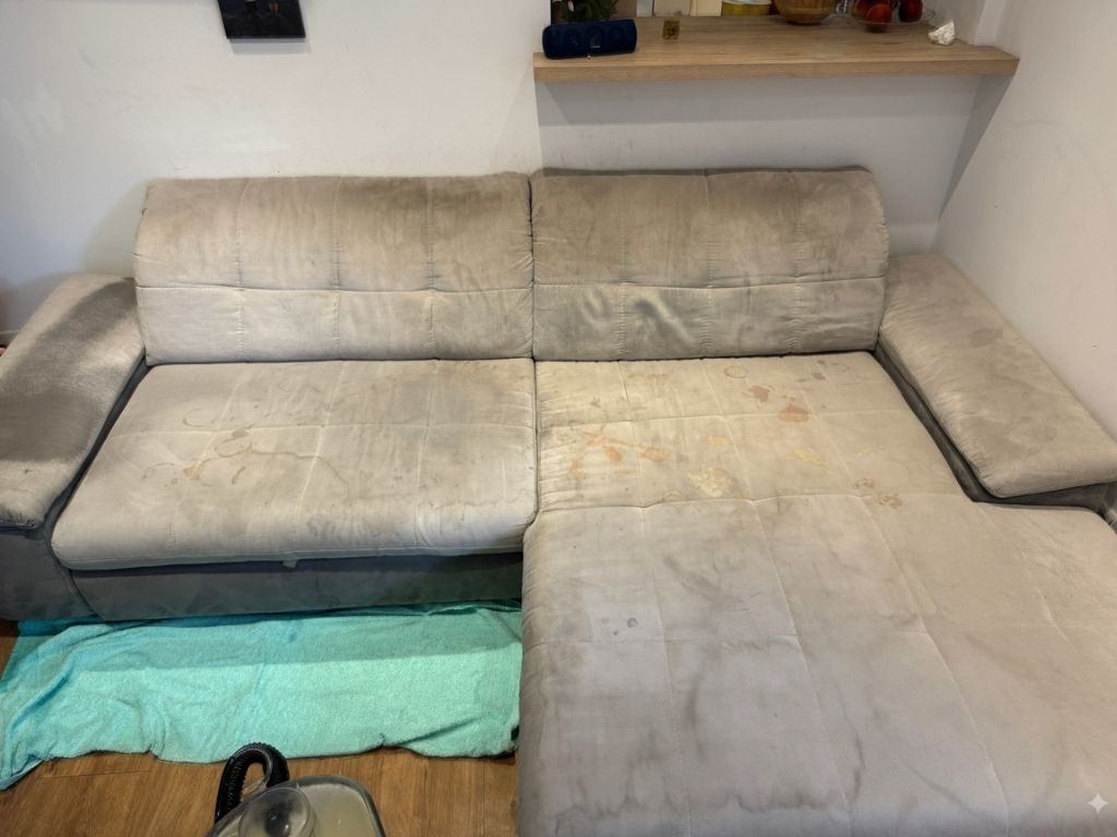Polstercouch – vorher